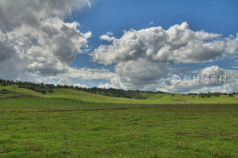 加州的Cloudscape (HDR)